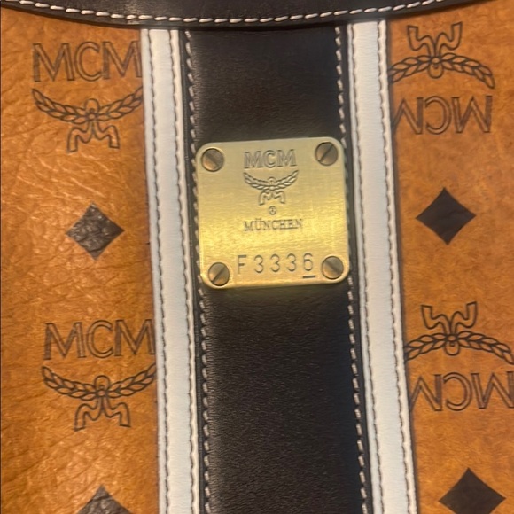 MCM Tan and Black Shoulder Bag with Iconic Design - Picture 2 of 10
